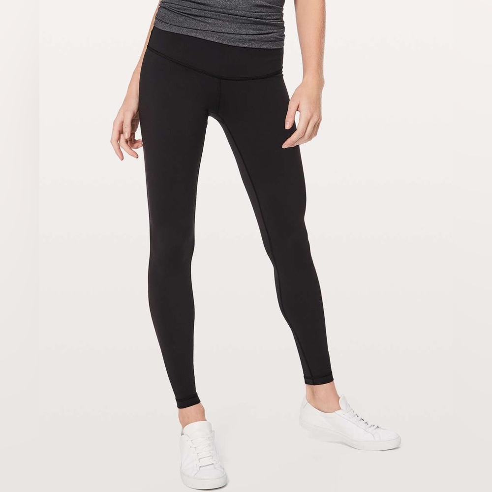 Luluemon Classic Wunder Under Tight Black Size 6